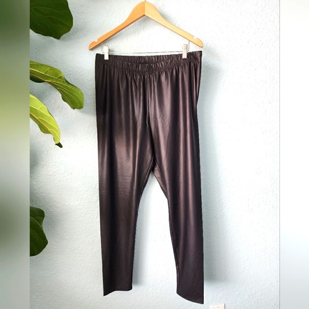 Torrid faux leather new with tags light leggins